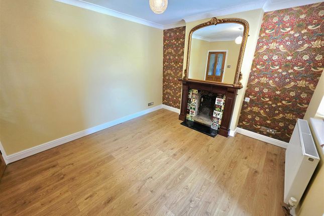 38A, Stanley Avenue, Greenford photo 2