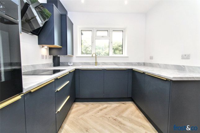 6 Bramar Court, 41, West Cliff Road, Dorset photo 3