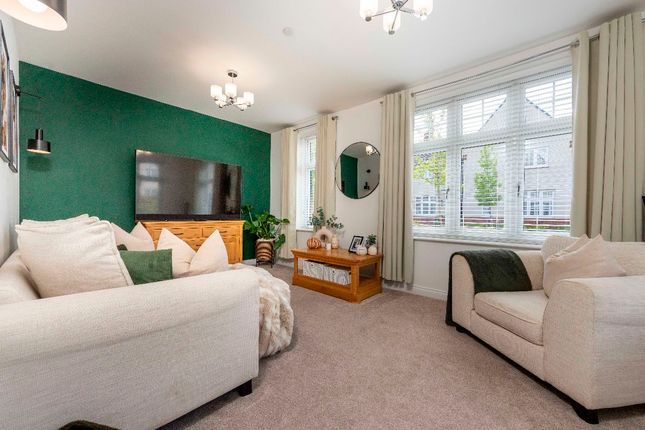 12 Orchid Grove, Blackwood photo 4