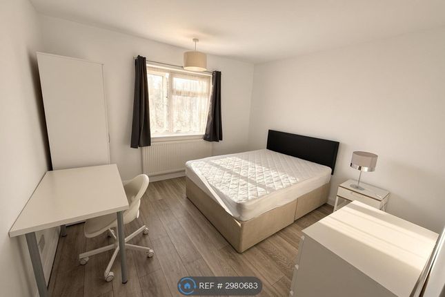 Wydeville Manor Road, London photo 4