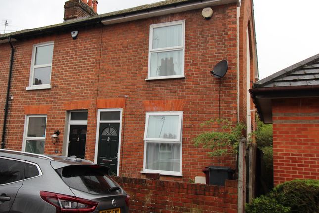 Thumbnail Terraced house for sale in Victoria Street, Reading