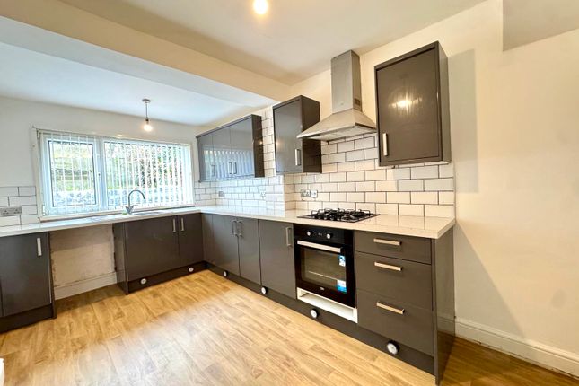 100 Garden City, Merthyr Tydfil photo 4