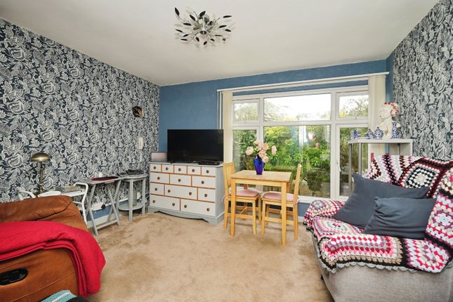 25, Cauldham Close, Folkestone photo 3