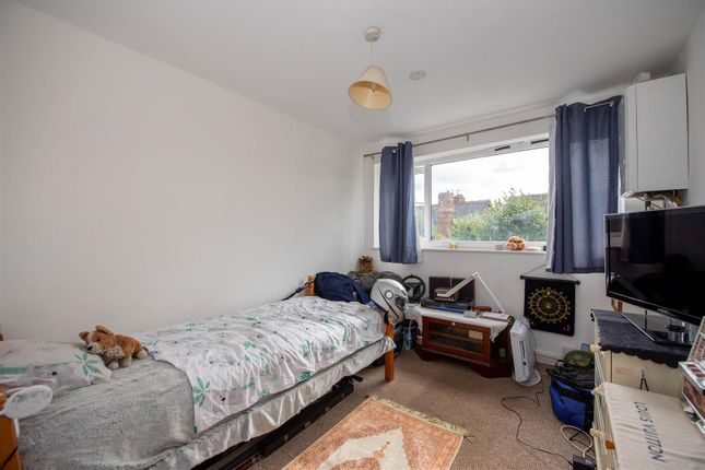 16, Berkeley Court, Nottingham photo 5