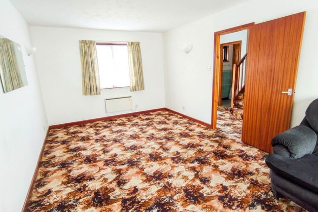 5, Lundy Drive, Bude photo 2