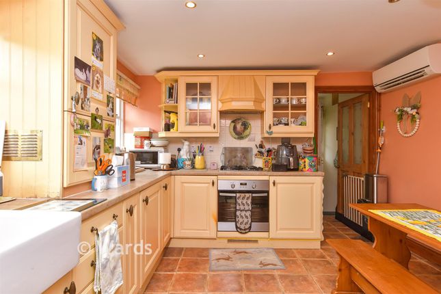 Mill Cottage, Oare Road, Faversham photo 3