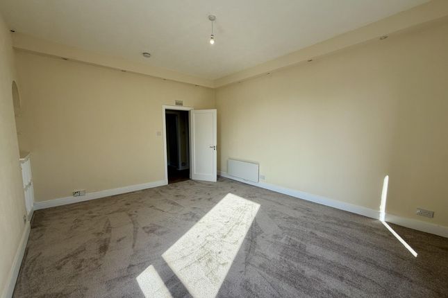 Second Floor Right, 78 Walker Road, Aberdeen, AB11 8BP, Aberdeen photo 3