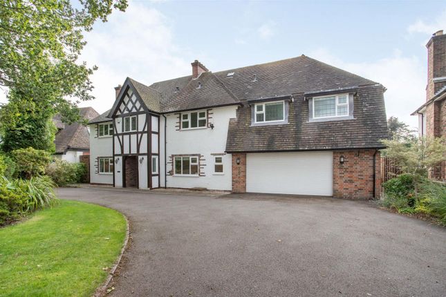 Thumbnail Detached house to rent in Moor Hall Drive, Four Oaks, Sutton Coldfield
