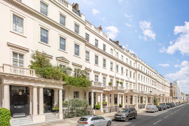 Thumbnail Flat to rent in 65 Eaton Place, London