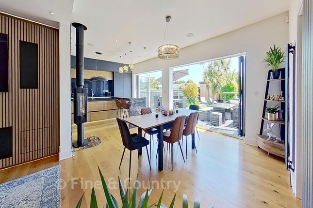24X, Gresham Avenue, Margate photo 3