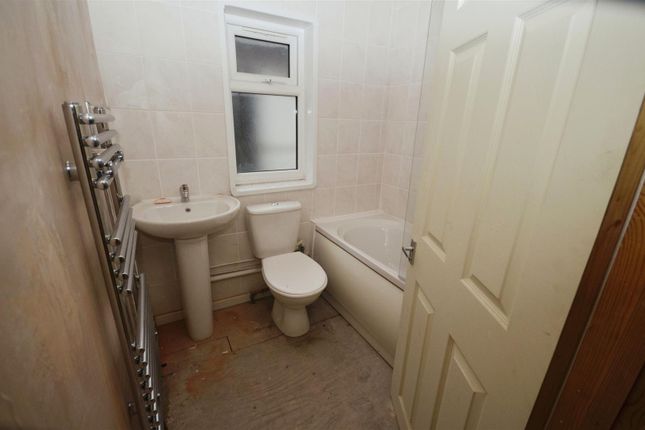 Property for sale in Hessle Road, Hull