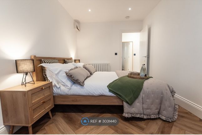 Flat B, Lincoln Street, York photo 5