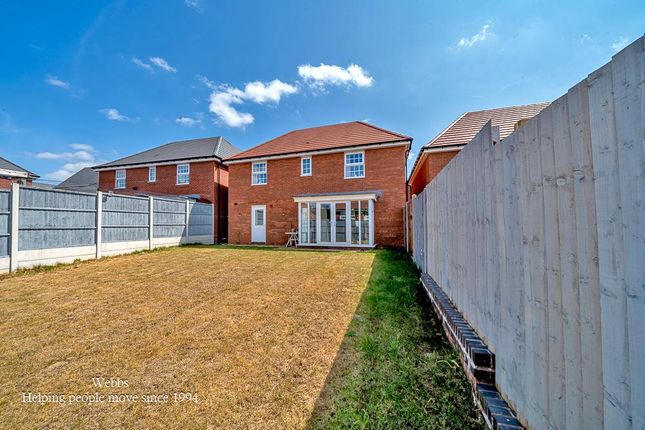 23, Tomkinson Heights, Cannock photo 4
