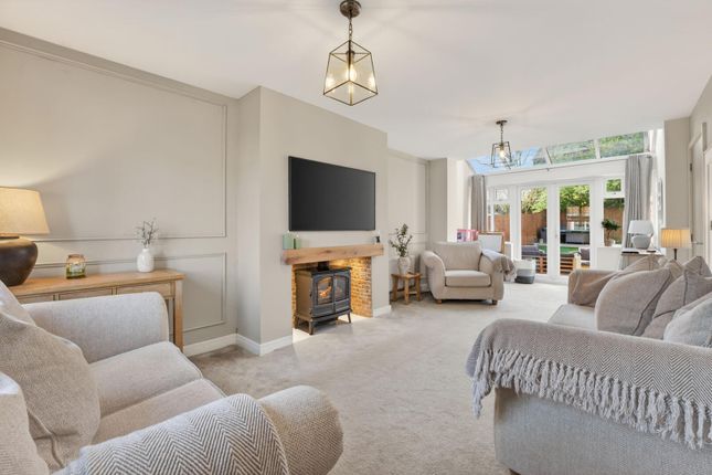 7, Palmer Crescent, Burton Latimer photo 2