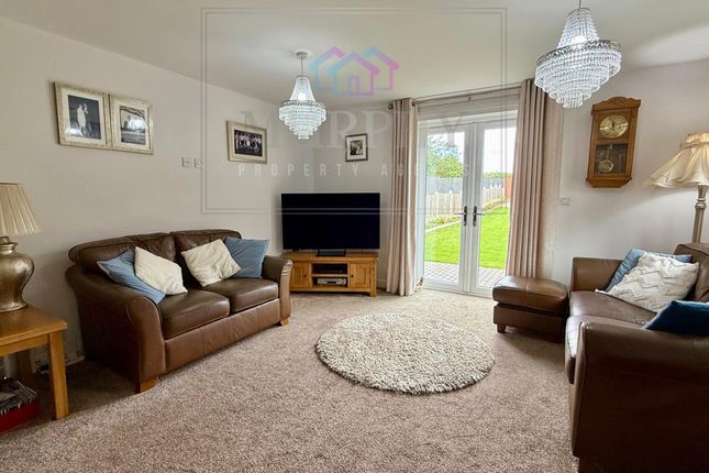 74 Friarwood Lane, Pontefract photo 3