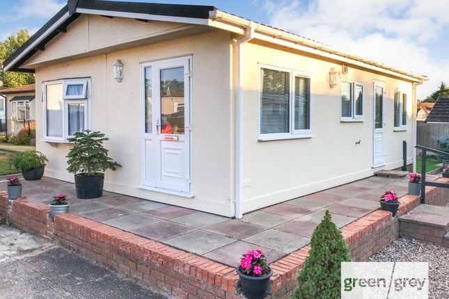 2-bed caravan on 11, Eaves Green Park, Showell Lane, Meriden, £100,000