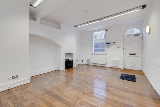 Thumbnail Property for sale in Seymour Mews, Marylebone