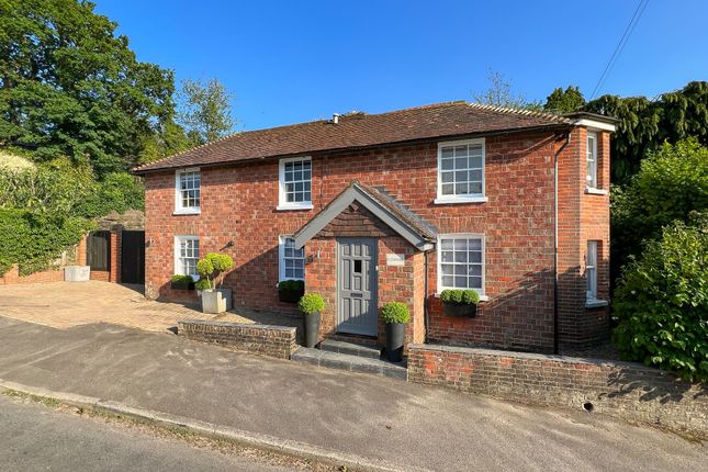 Thumbnail Cottage for sale in Woods Hill Lane, Ashurst Wood