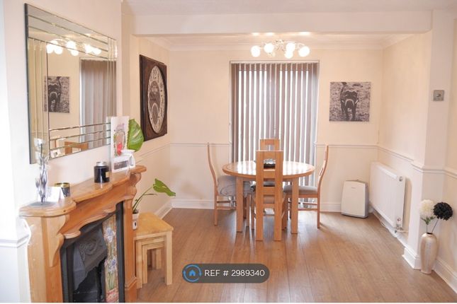 Lea Crescent, Ruislip photo 2