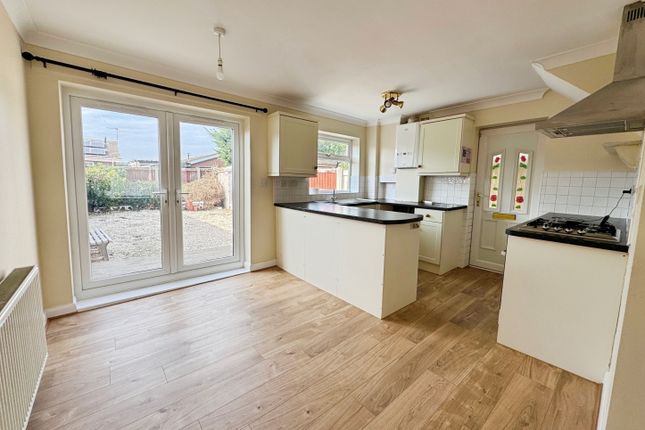 159, Grampian Way, Doncaster photo 3