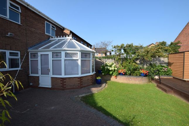 Detached house to rent in Crest Close, Stretton, Burton-On-Trent, Staffordshire
