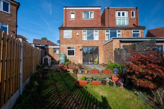 48, Greystones Close, Sheffield photo 3