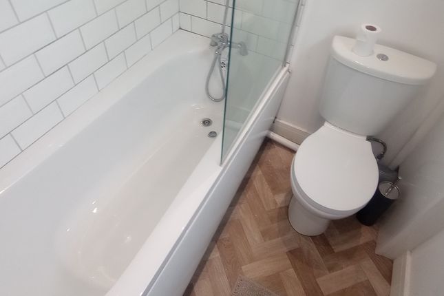 2, Glyntaff Road , Merthyr Tydfyl photo 3