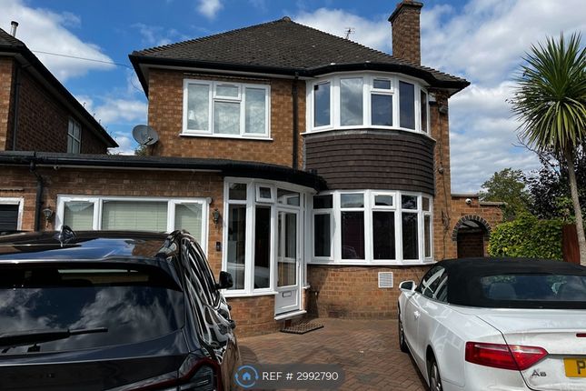 Station Road, Marston Green photo 2
