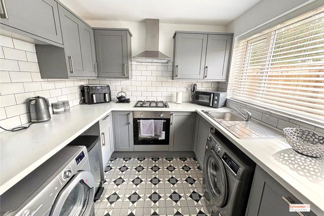 15, Bracken Close, Stanley photo 3