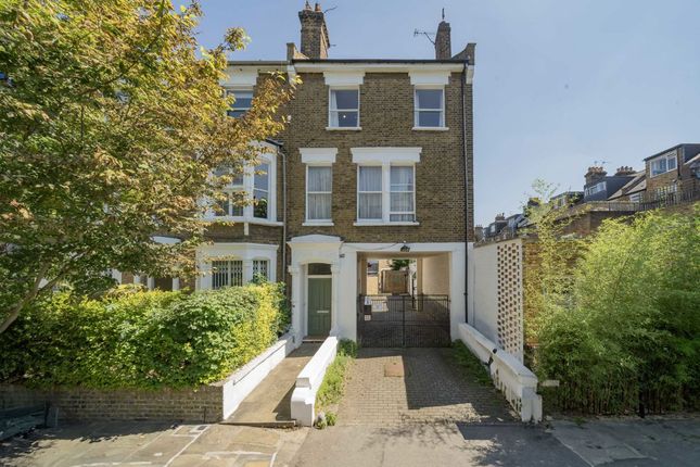 Property for sale in Courthope Road, London