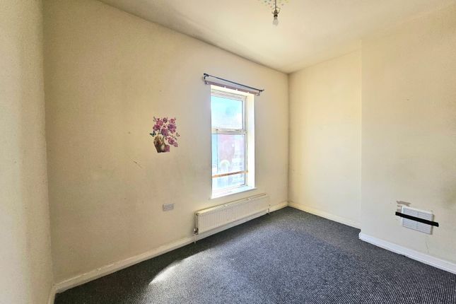 8, Thornwood Avenue, Manchester photo 4