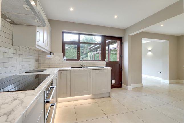 5, Manse Court, Newtownards photo 3