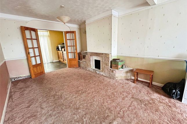 94, Upper Eastern Green Lane, Coventry photo 2