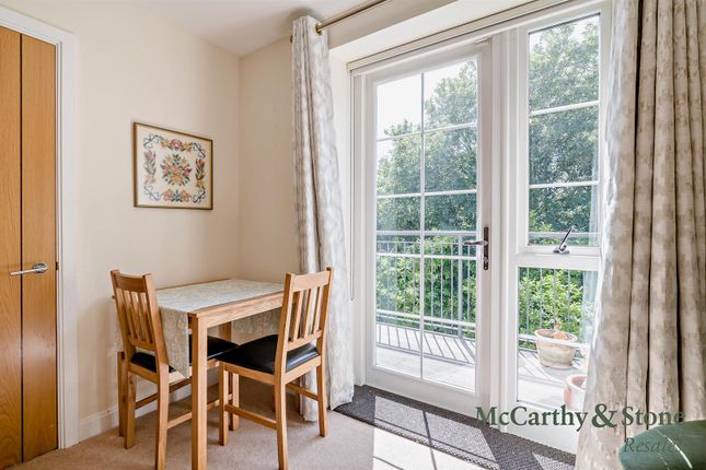 37 Lambrook Court, Gloucester Road, Larkhall, Bath photo 4