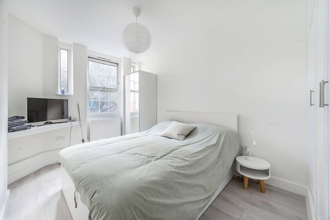 Flat to rent in Pond House, Chelsea, London
