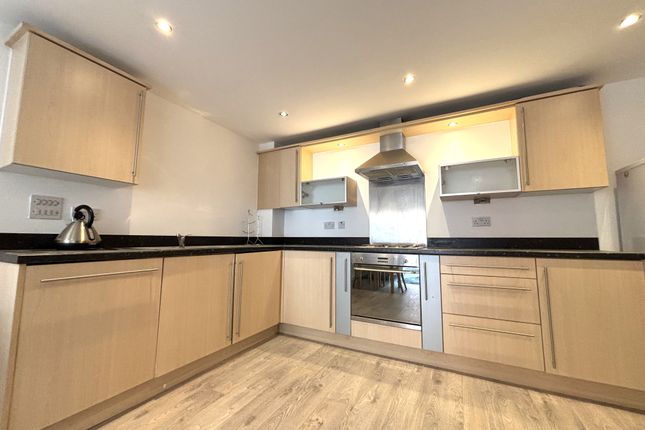 11 Platt House, 5 Elmira Way, Salford Quays photo 4