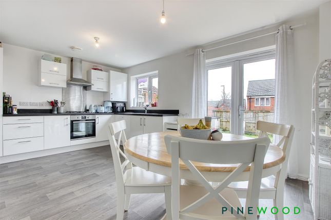 Town house for sale in Farmhouse Way, Grassmoor, Chesterfield, Derbyshire