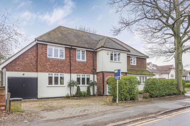Thumbnail Detached house to rent in Roundwood Park, Harpenden