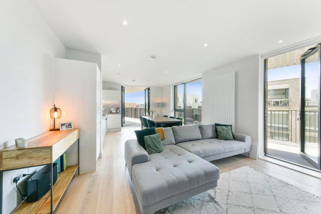 2 Bedroom Flats To Buy In Pontoon Dock Station Primelocation