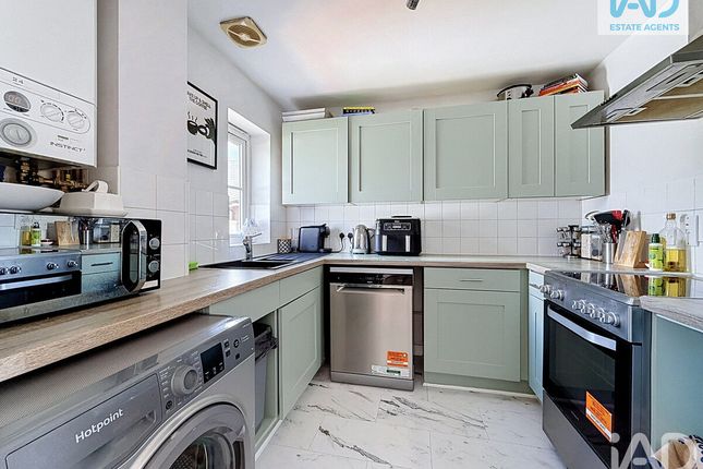 3a, Ardley Crescent, Bishop's Stortford photo 3
