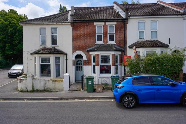 Shared accommodation to rent in Brickfield Road, Southampton