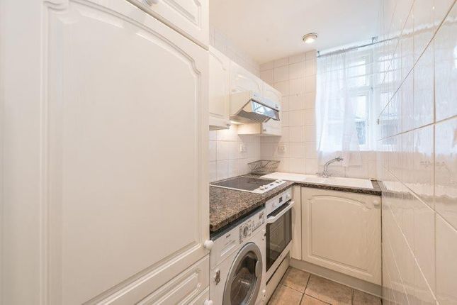 Flat for sale in Grove End Road, St Johns Wood