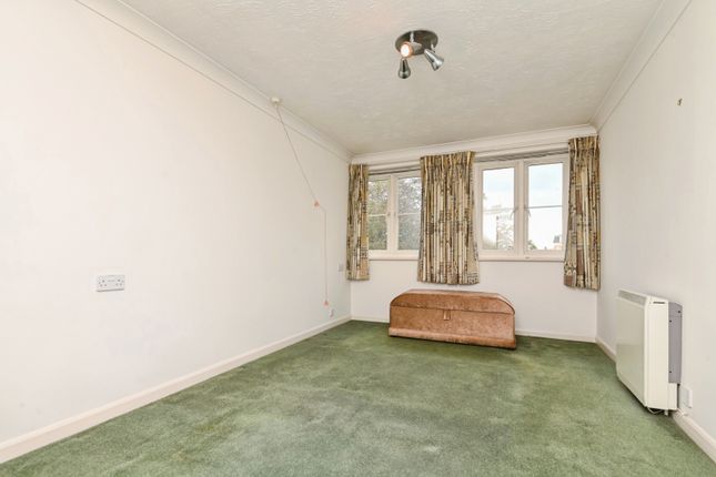 Flat 35 Coleman Court,, Station Road, Essex photo 3