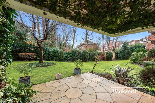 73, Spencer Close, London photo 4