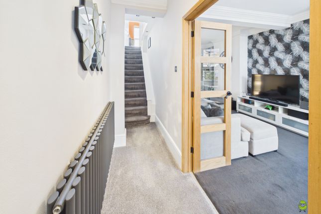 17, Elsa Road, Welling photo 2