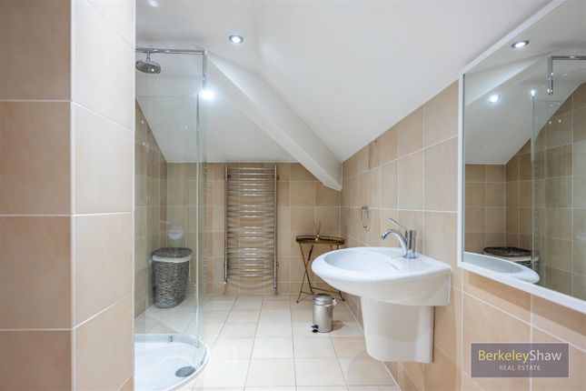 En Suite Shower Room