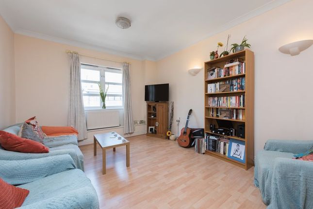1 Bed Flat To Rent In Albany Court Plumbers Row London E1