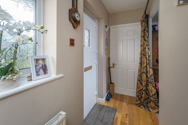 28 Whitegates, Morpeth photo 3