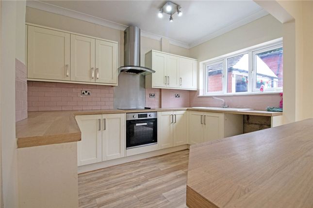 137 Sandsfield Lane, Gainsborough photo 3