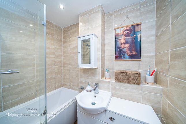 17, Sandy Grove, Walsall photo 3